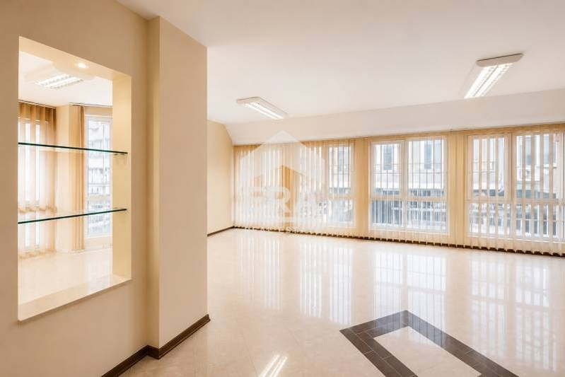 3-bedroom apartment in Sofiya, Lozenec