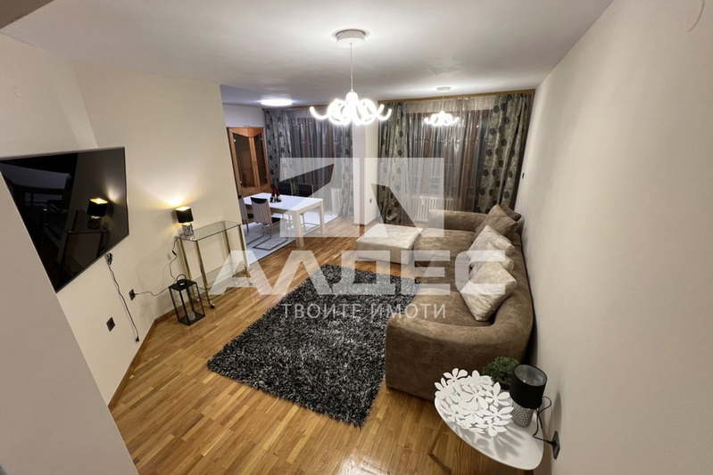 3-bedroom apartment in Sofiya, Lozenec