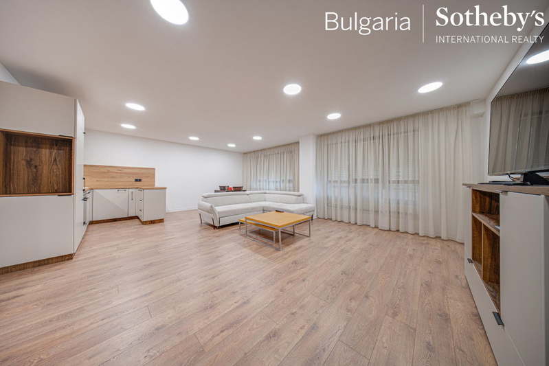 3-bedroom apartment in Sofiya, Lozenec