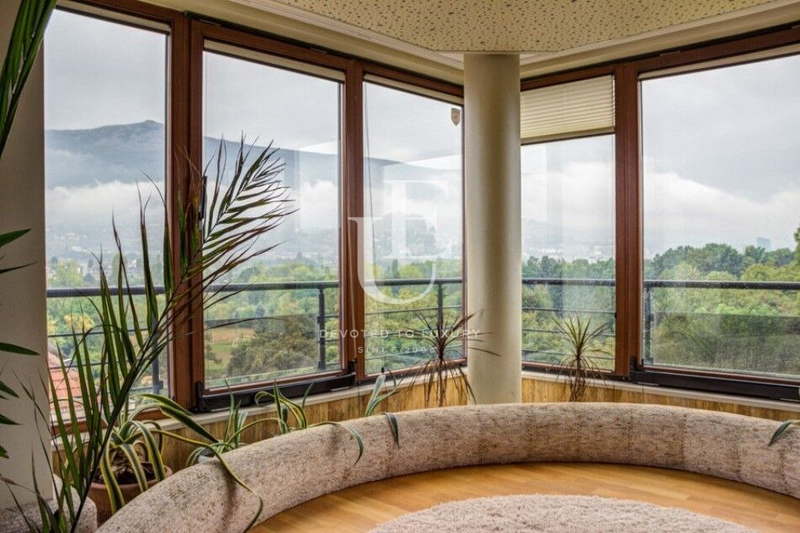 4-bedroom apartment in Sofiya, Lozenec