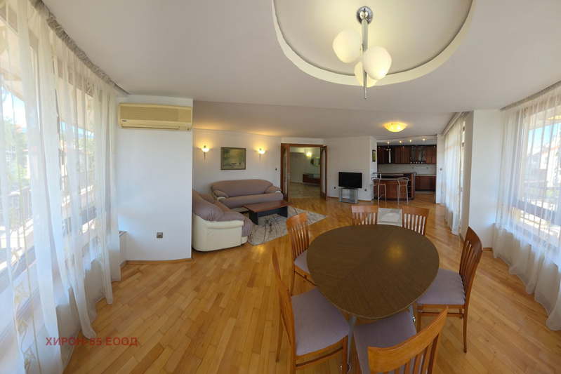 4-bedroom apartment in Sofiya, Lozenec