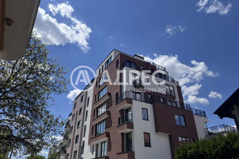 Three-room apartment in Lyulin 10 with two terraces and elevator