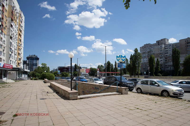 3-bedroom apartment in Sofiya, Lyulin 10