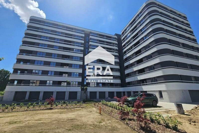 Двустаен апартамент с тераса в Люлин 6, София