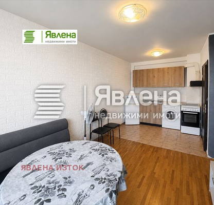 Снимка 2 — 2-стаен апартамент в Люлин 8 с тераса на 5-ти етаж