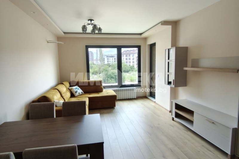 Двустаен апартамент в Манастирски ливади с паркомясто