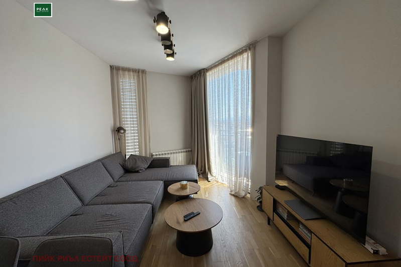 Two-room apartment in Manastirski Livadi on top floor