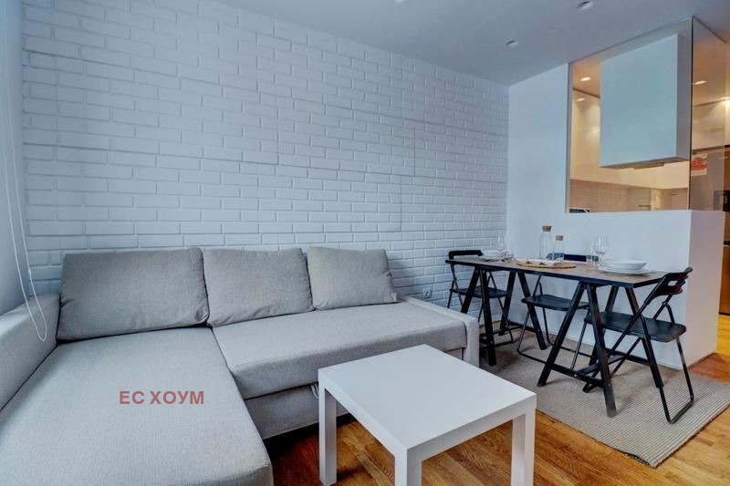 3-bedroom apartment in Sofiya, Manastirski Livadi