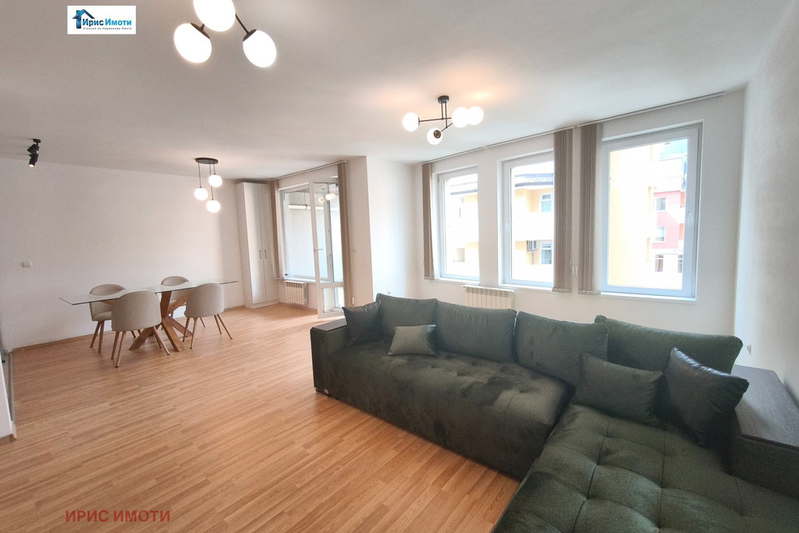 3-bedroom apartment in Sofiya, Manastirski Livadi