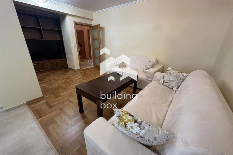 Spacious 4-room apartment in Meditsinska Akademiya, Sofia with two terraces