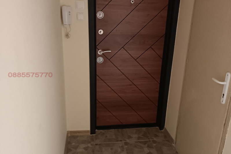 3-bedroom apartment in Sofiya, Mladost 1