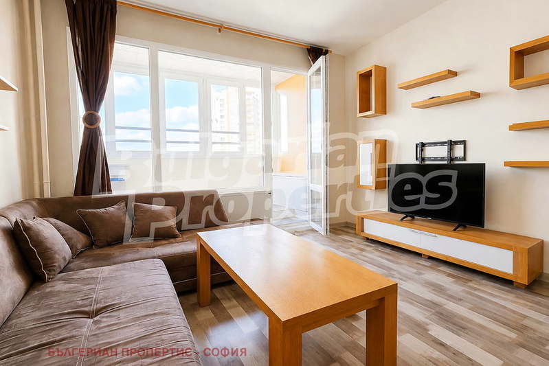 3-bedroom apartment in Sofiya, Mladost 1