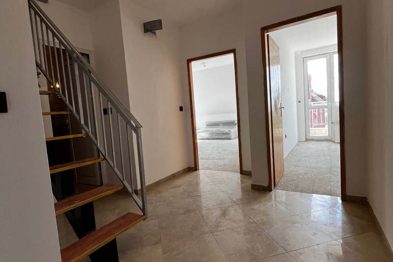 5-bedroom apartment in Sofiya, Mladost 1