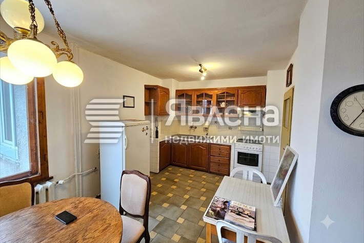 3-bedroom apartment in Sofiya, Mladost 2