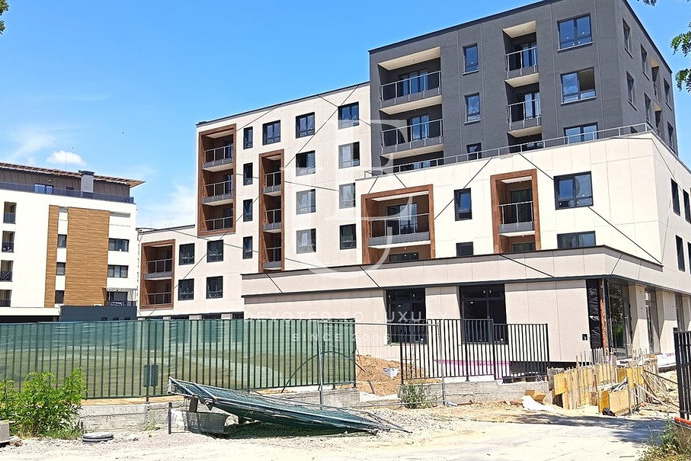 3-bedroom apartment in Sofiya, Mladost 3