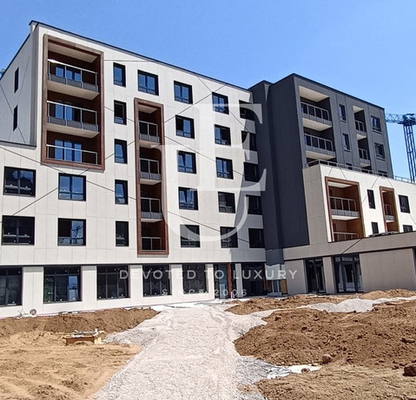 Снимка 3 — Тристаен апартамент с тераса в Младост 3, София
