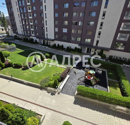 Снимка 2 — Двустаен апартамент с тераса в Младост 3, София