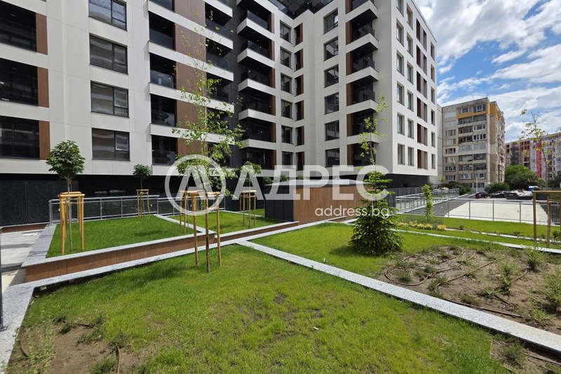 2-bedroom apartment in Sofiya, Mladost 4