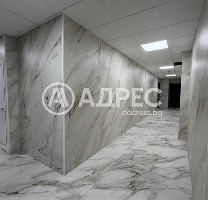 Снимка 2 — Двустаен апартамент в Младост 4 с асансьор и вътрешно разположение