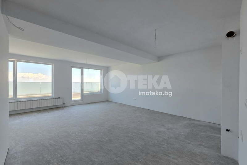 4-bedroom apartment in Sofiya, Mladost 4