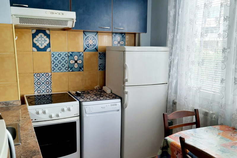 Двустаен апартамент в Надежда 1 с изложение изток-запад