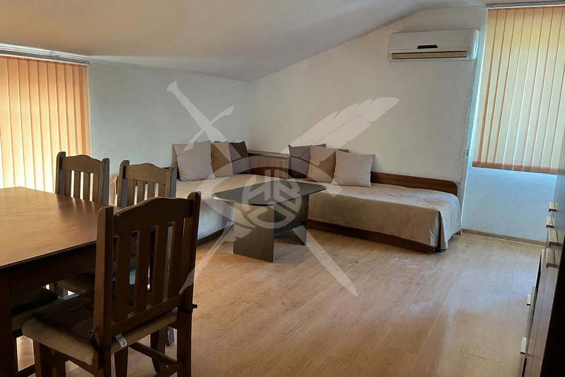 Двустаен апартамент в Надежда 1 с тераса и асансьор