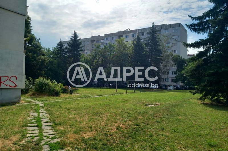 3-bedroom apartment in Sofiya, Nadejda 2
