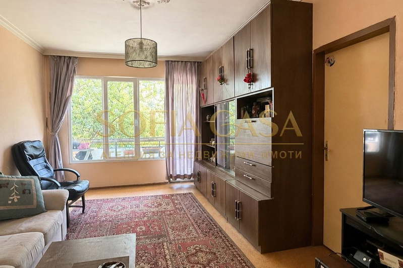 3-bedroom apartment in Sofiya, Nadejda 3