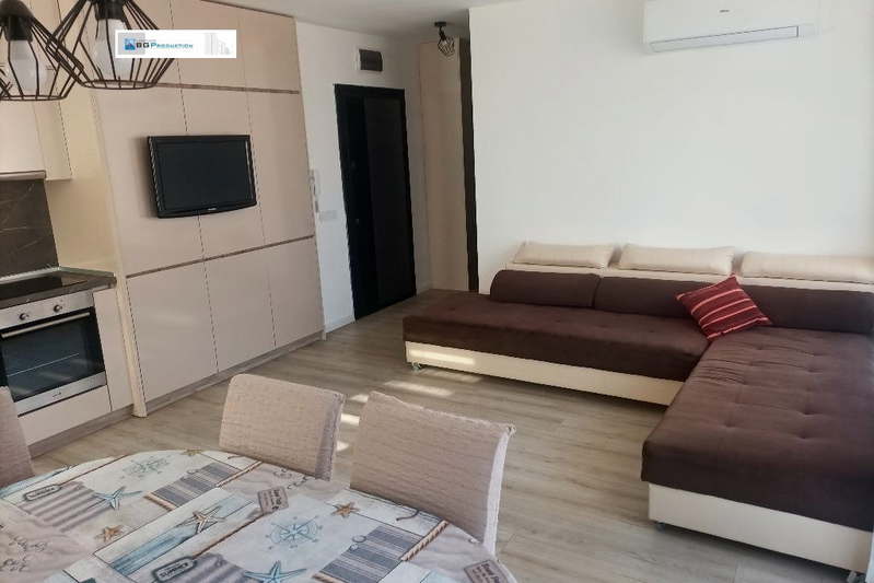 3-bedroom apartment in Sofiya, Nadejda 4