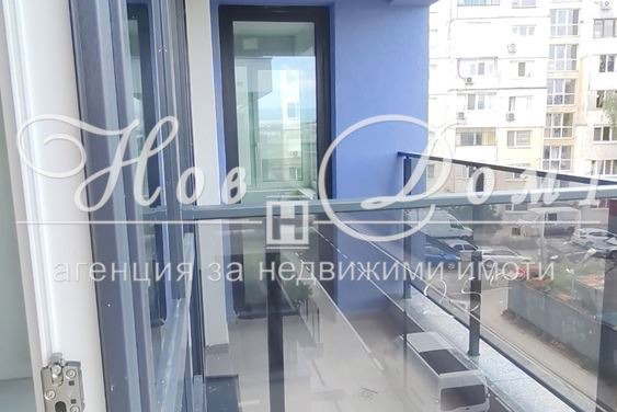 Тристаен апартамент с тераса в Обеля, София