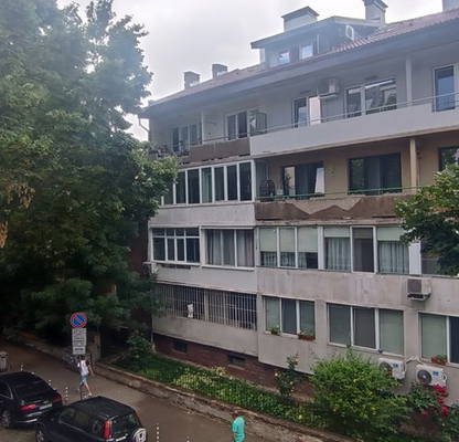 Снимка 4 — Двустаен апартамент 90 кв.м. в Оборище с балкон