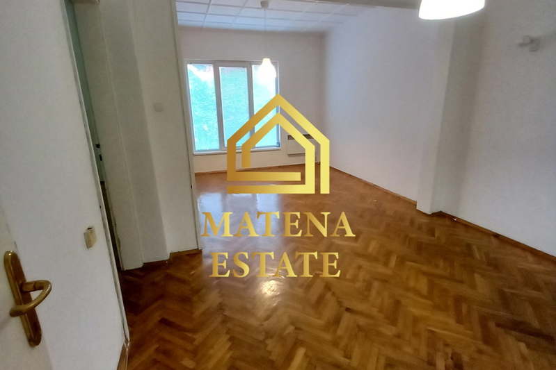 3-bedroom apartment in Sofiya, Oborishte