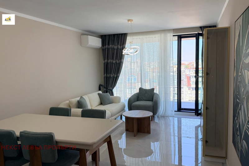 3-bedroom apartment in Sofiya, Oborishte