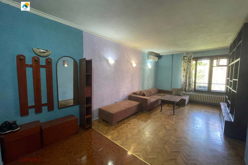 3-bedroom apartment in Sofiya, Oborishte