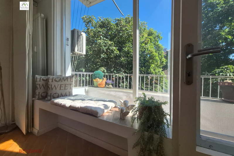 3-bedroom apartment in Sofiya, Oborishte
