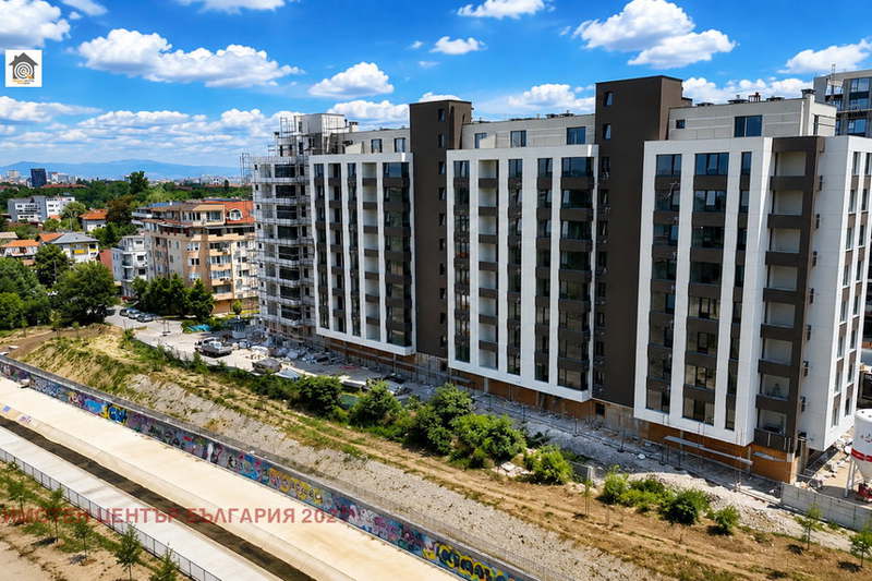 Двустаен апартамент с изложение запад в Овча купел, София