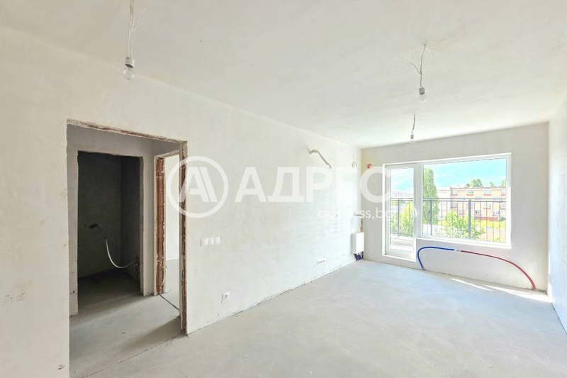 Two-room apartment with panoramic view in Ovcha kupel 2