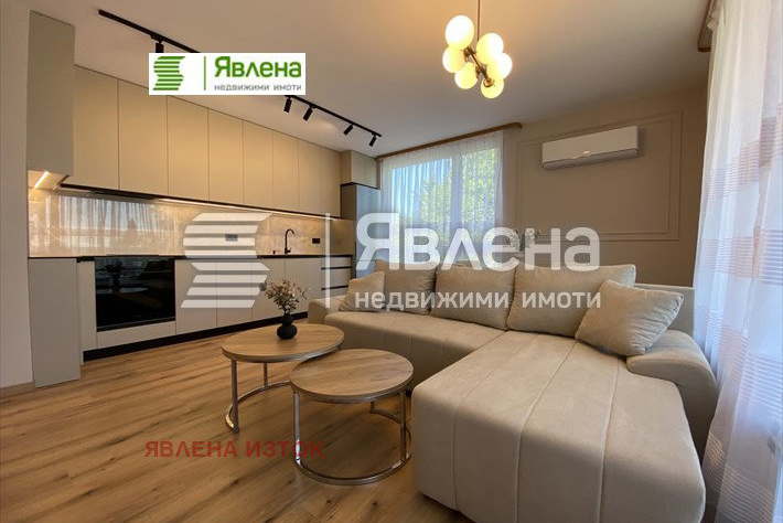 Тристаен апартамент с тераса в Овча купел, София