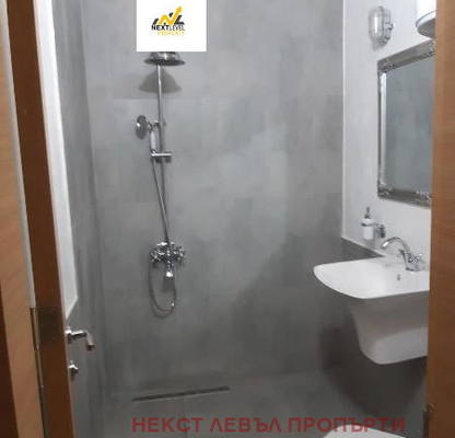 Снимка 3 — Едностаен апартамент в Павлово с асансьор и луксозен стил
