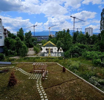 Снимка 2 — Двустаен апартамент с тераса в Полигона, София