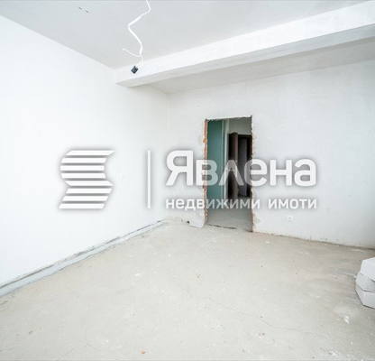 Снимка 4 — Двустаен апартамент с тераса в Полигона, София