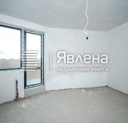 Снимка 4 — Тристаен апартамент с тераса в Полигона, София