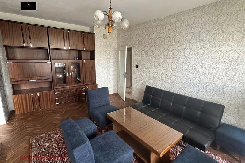 4-bedroom apartment in Sofiya, Razsadnika