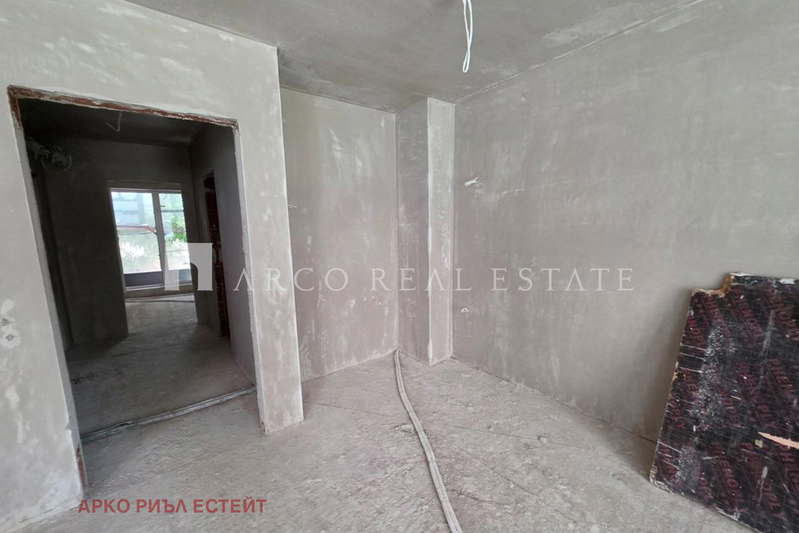 4-bedroom apartment in Sofiya, Razsadnika