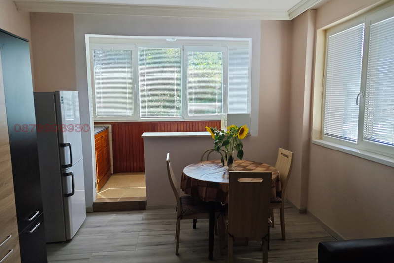 3-bedroom apartment in Sofiya, Razsadnika