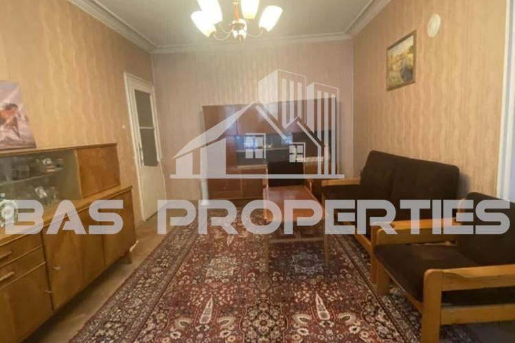 3-bedroom apartment in Sofiya, Reduta