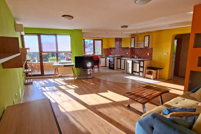 3-bedroom apartment in Sofiya, Reduta
