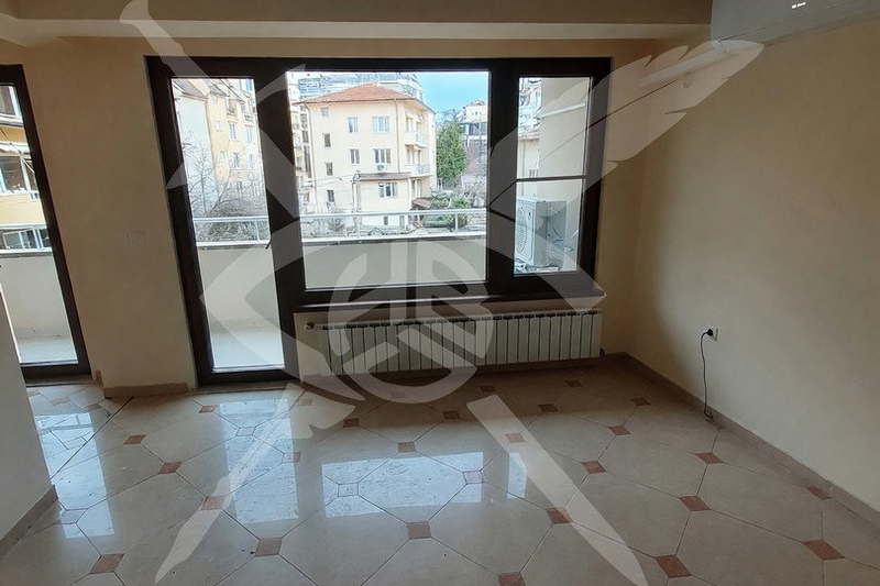 3-bedroom apartment in Sofiya, Reduta