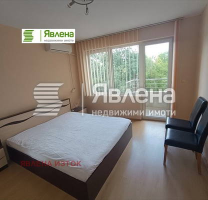 Снимка 3 — Тристаен апартамент с две тераси в кв. Редута, София