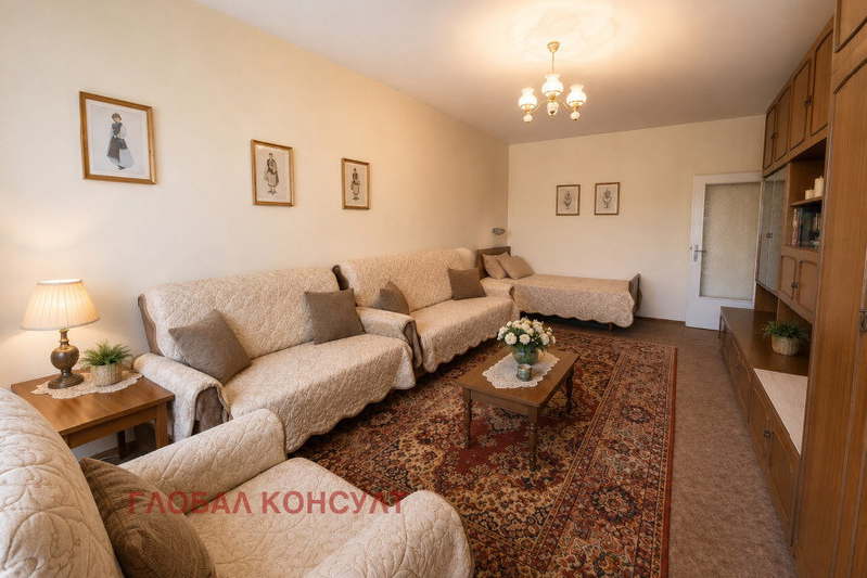 3-bedroom apartment in Sofiya, Serdika